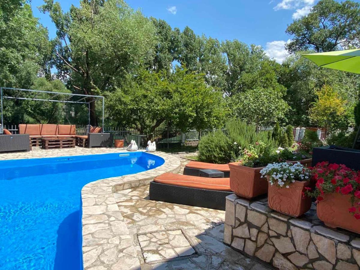 Private Riverside Villa Silvia Mostar Luaran gambar
