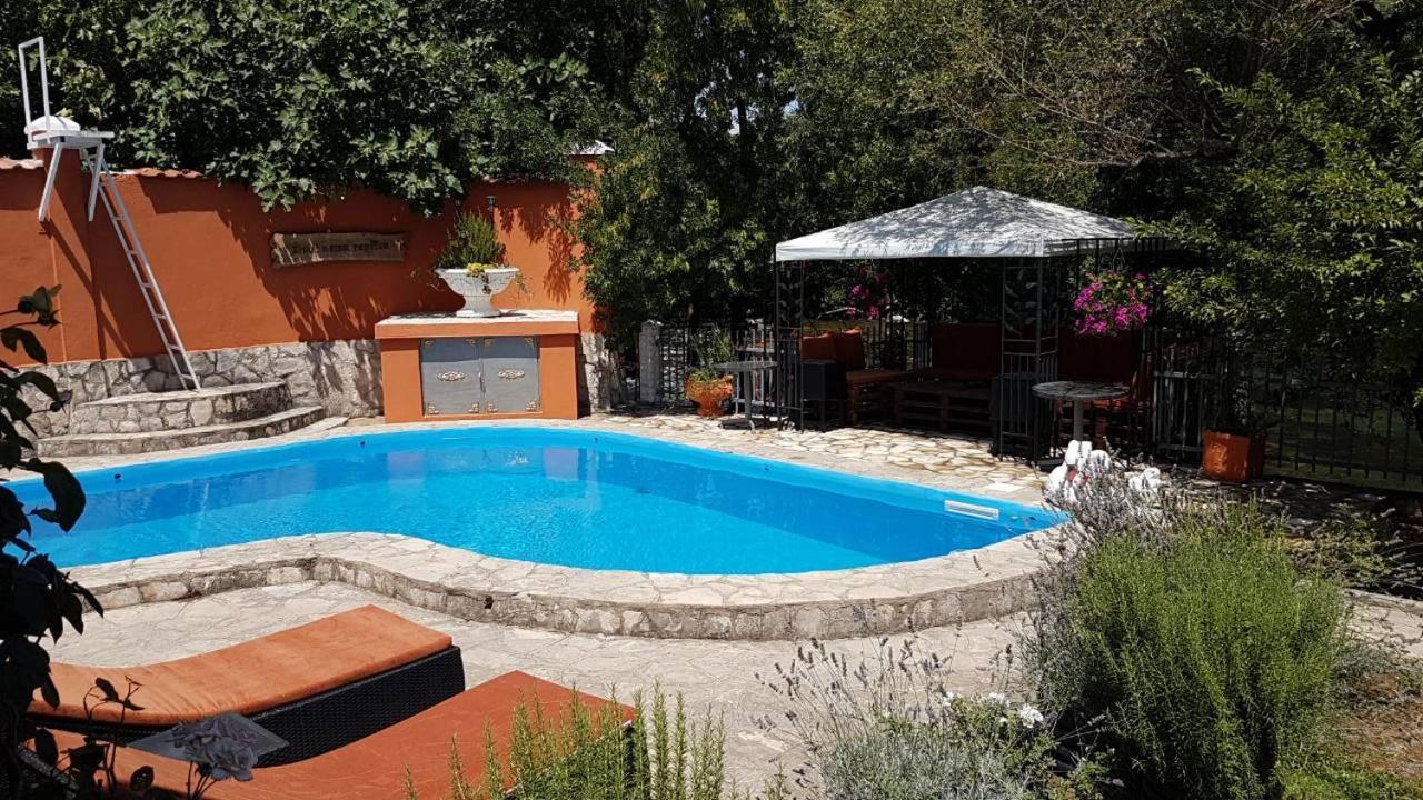 Private Riverside Villa Silvia Mostar Luaran gambar