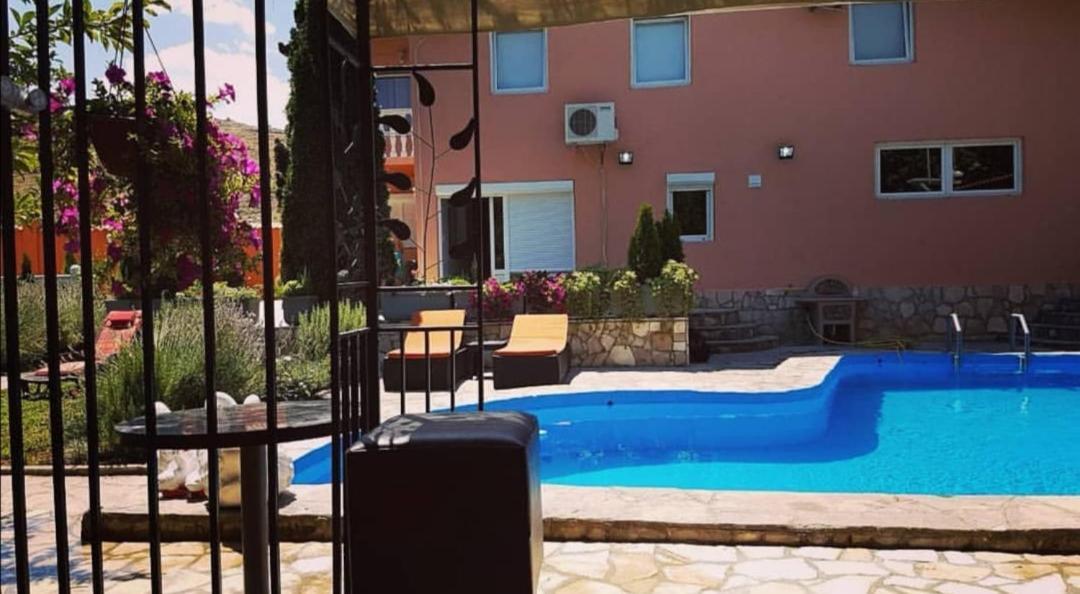 Private Riverside Villa Silvia Mostar Luaran gambar
